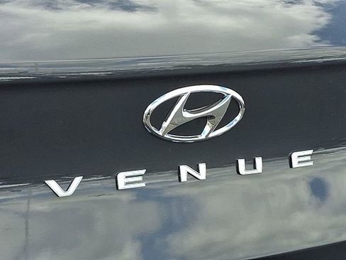 New 2026 Hyundai Venue SEL FWD image 13