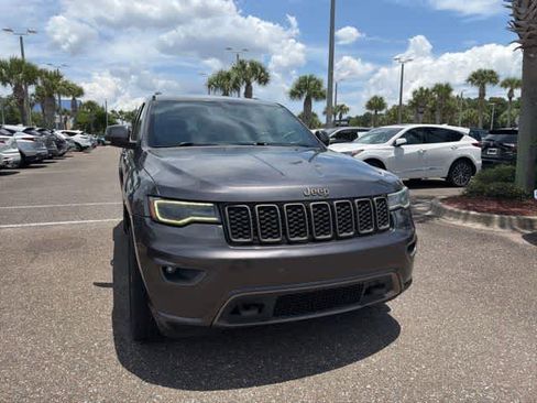 Used 2017 Jeep Grand Cherokee Limited 75th Anniversary AWD/4WD image 8