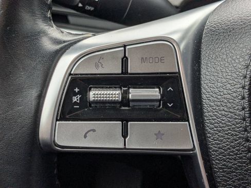 Used 2024 Kia Telluride EX w/ EX Captain's Chair Package FWD image 36