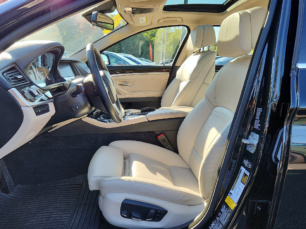 Used 2014 BMW 535d xDrive AWD/4WD image 19