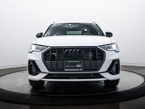Certified 2025 Audi Q3 2.0T Premium Plus w/ Premium Plus Package image 22