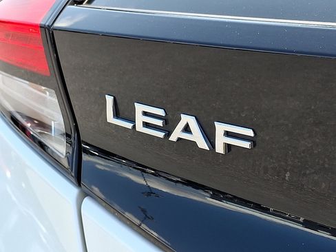Certified 2022 Nissan Leaf SL Plus image 29
