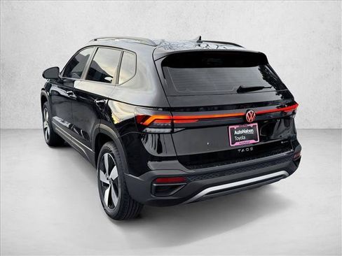 Used 2025 Volkswagen Taos S AWD/4WD image 5