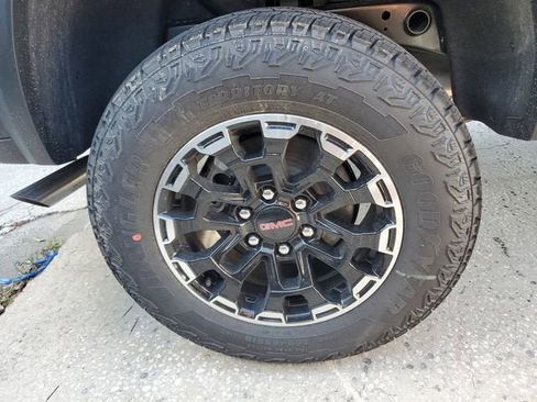 New 2026 GMC Canyon AT4 image 6