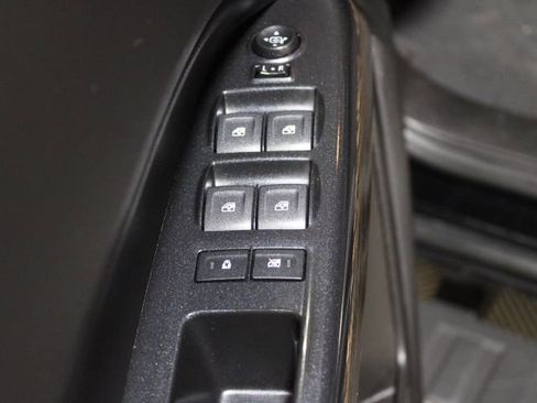 Used 2019 GMC Canyon Denali image 15