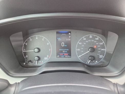 Used 2025 Toyota Corolla Cross L FWD image 35