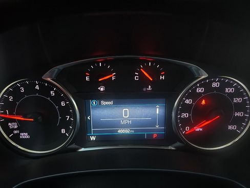 Used 2023 GMC Terrain SLE w/ Driver Convenience Package image 14