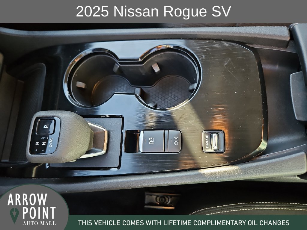 Used 2025 Nissan Rogue SV FWD image 28