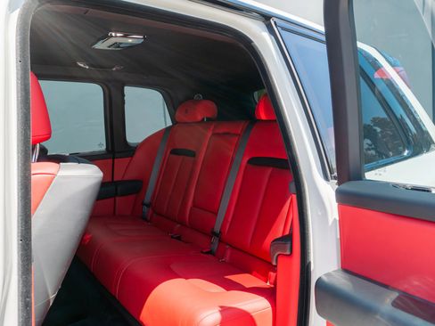 Used 2026 Rolls-Royce Cullinan AWD/4WD image 67