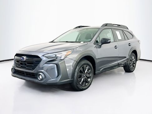 Used 2025 Subaru Outback Onyx Edition AWD/4WD image 3