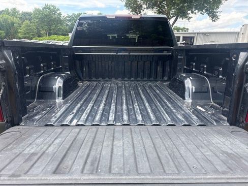 Used 2021 Chevrolet Silverado 1500 LT AWD/4WD image 30