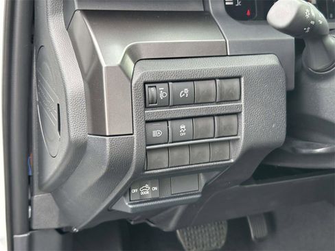 New 2025 Toyota Tacoma SR5 image 18