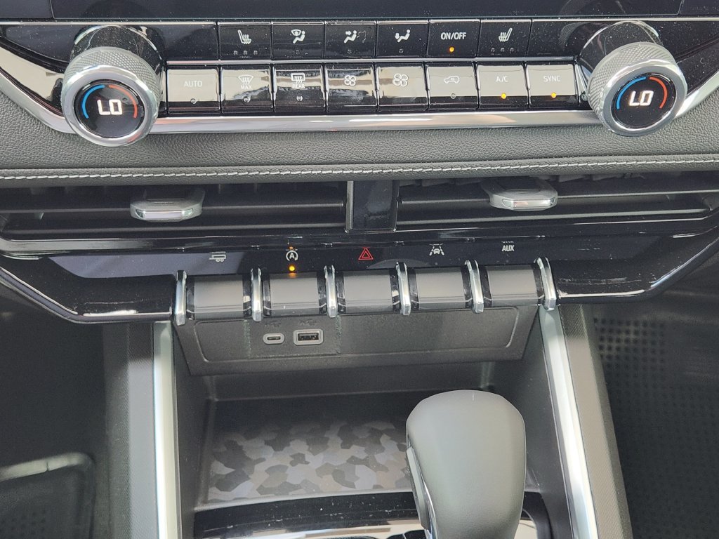 New 2026 Chevrolet Colorado LT RWD image 14