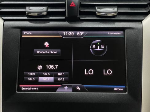 Used 2013 Ford Fusion SE FWD image 22
