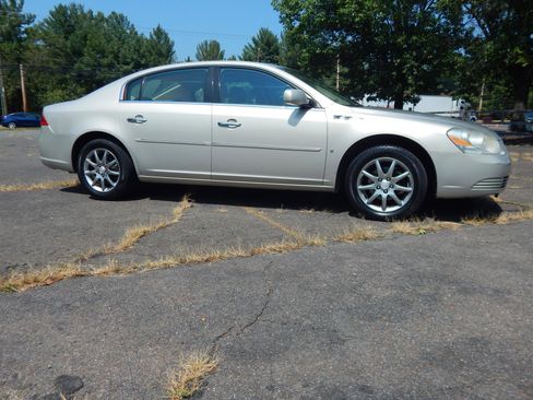 Used 2007 Buick Lucerne CXL image 6