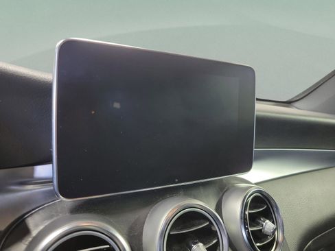 Used 2018 Mercedes-Benz GLC 300 image 13
