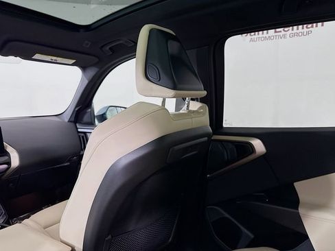 Used 2025 BMW X3 xDrive30i w/ Premium Package image 24