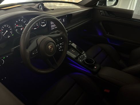 Used 2024 Porsche 911 Targa 4 GTS image 8