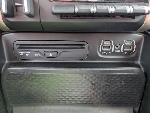 Used 2019 RAM 1500 Laramie AWD/4WD image 22