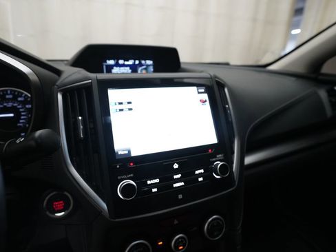 Used 2018 Subaru Impreza 2.0i Limited AWD/4WD image 6