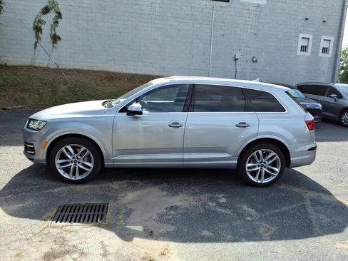 Used 2018 Audi Q7 3.0T Prestige image 9