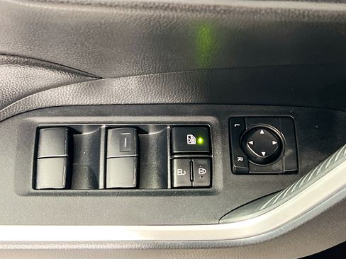 Used 2024 Toyota RAV4 LE FWD image 15