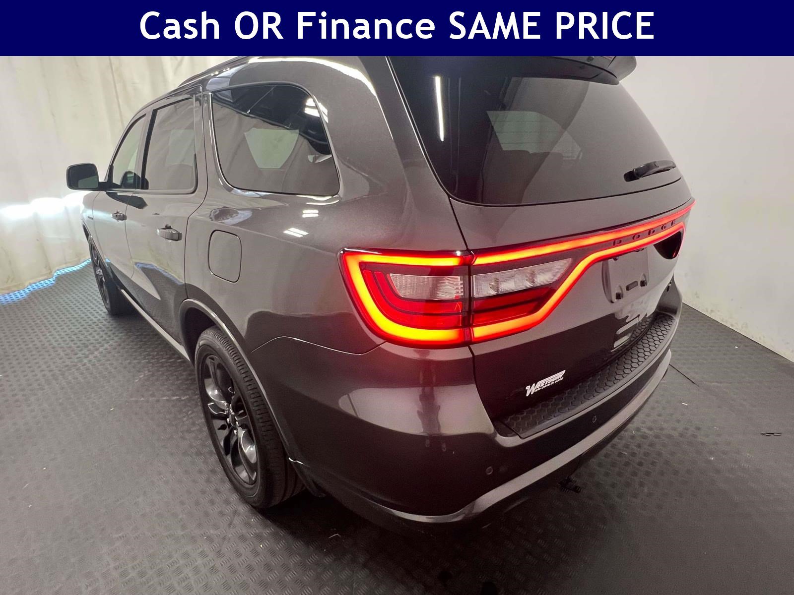 Certified 2021 Dodge Durango R/T w/ Blacktop Package AWD/4WD image 8