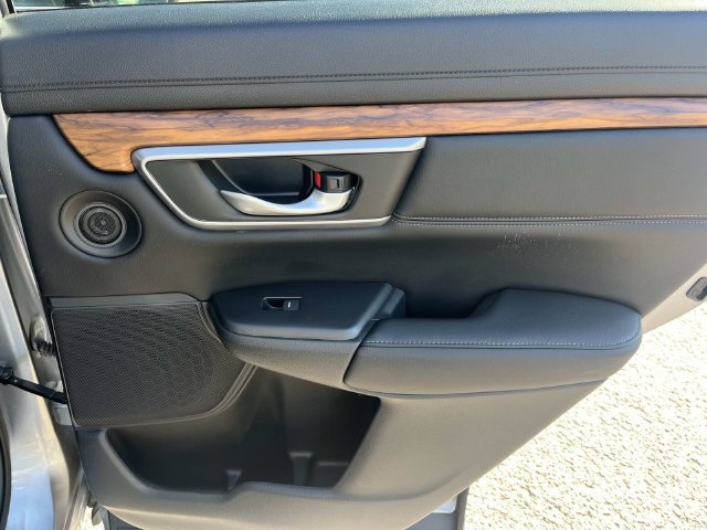 Used 2017 Honda CR-V Touring image 26