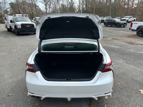 Used 2021 Toyota Camry XSE w/ Cold Weather Package image 30