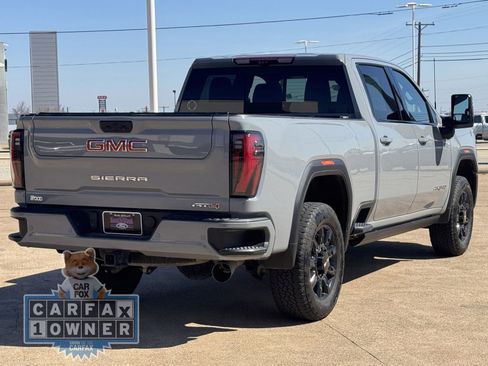 Used 2024 GMC Sierra 2500 AT4 w/ AT4 Premium Plus Package image 4