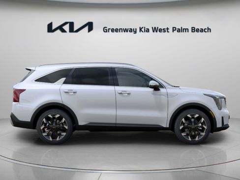 New 2026 Kia Sorento EX FWD image 9