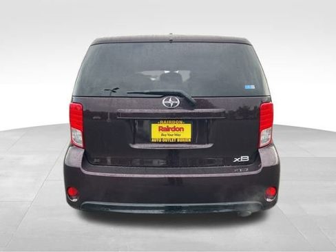 Used 2014 Scion xB image 6