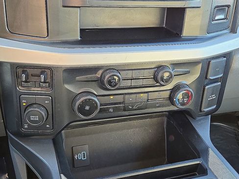 Used 2024 Ford F250 XLT w/ FX4 Off-Road Package image 29