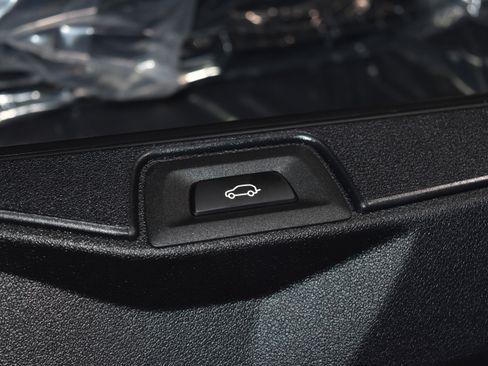 New 2026 BMW X5 xDrive40i w/ Executive Package image 30