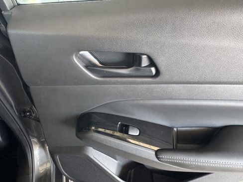 Used 2023 Nissan Altima 2.5 SV w/ SV Premium Package AWD/4WD image 34