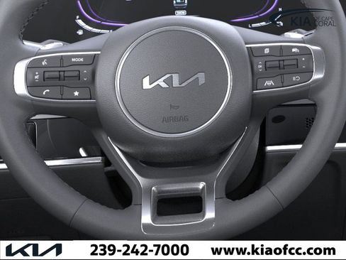 New 2025 Kia Sportage EX image 22