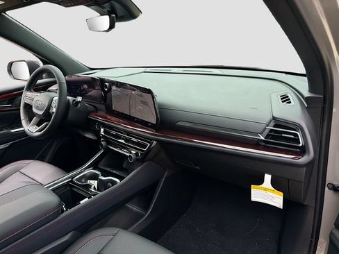 New 2026 Chevrolet Traverse Z71 w/ Driver Confidence Package AWD/4WD image 33