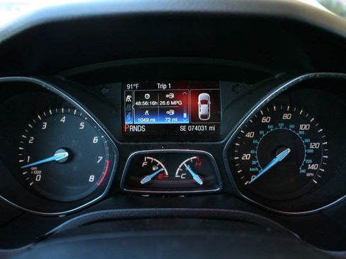 Used 2014 Ford Focus SE w/ Equipment Group 201A FWD image 19