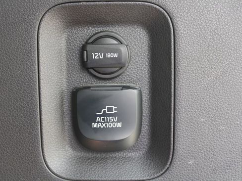 Certified 2023 Kia Carnival SX image 15