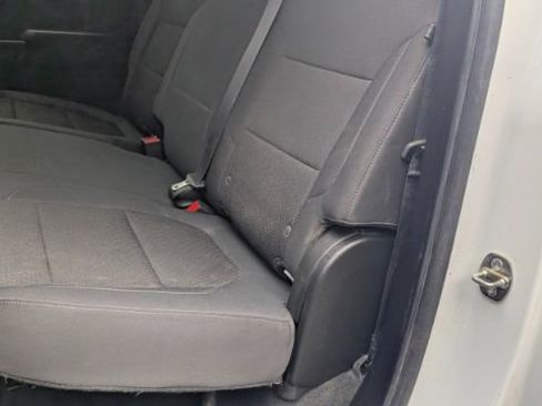 Used 2020 Chevrolet Silverado 2500 Custom w/ Custom Value Package image 18