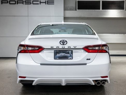 Used 2024 Toyota Camry SE image 7