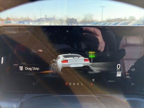 Used 2025 Ford Mustang Premium image 26