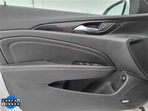 Used 2019 Buick Regal Essence w/ Sights and Sounds Package image 15