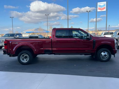 Certified 2025 Ford F350 Platinum image 6