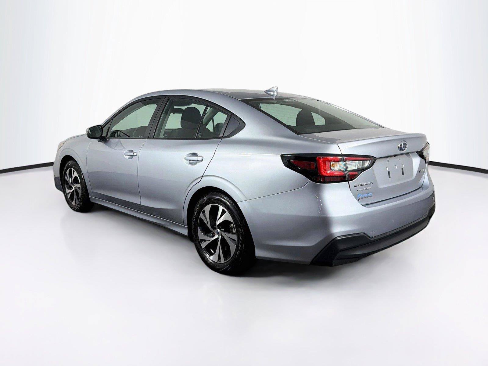 Used 2025 Subaru Legacy Premium AWD/4WD image 9