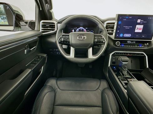 Certified 2025 Toyota Sequoia Platinum image 23