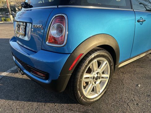 Used 2011 MINI Cooper S image 7