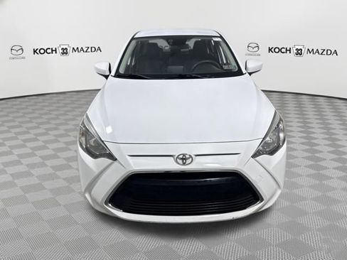 Used 2018 Toyota Yaris iA image 2