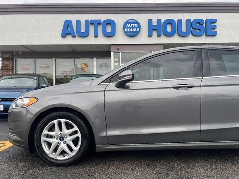 Used 2014 Ford Fusion SE FWD image 36