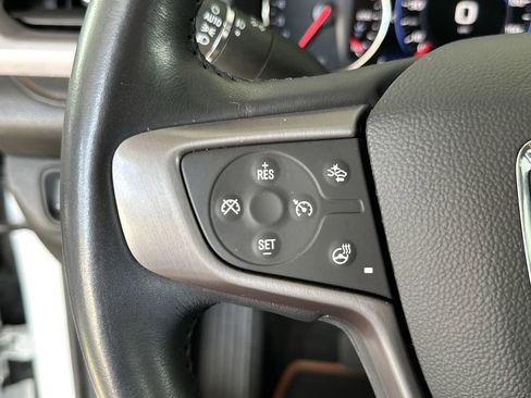 Used 2022 GMC Acadia AT4 w/ Technology Package image 22